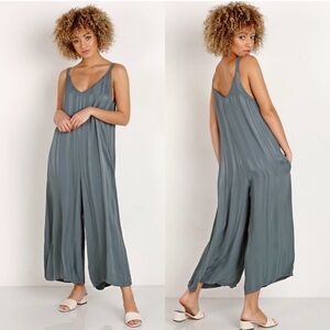 LACAUSA sienna jumpsuit in sage size small lounge comfy soft pockets lightweight